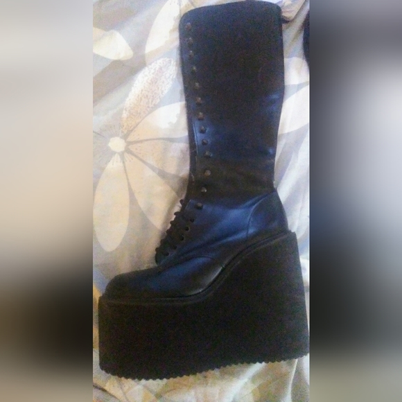 platforms  London - Picture 7 of 7